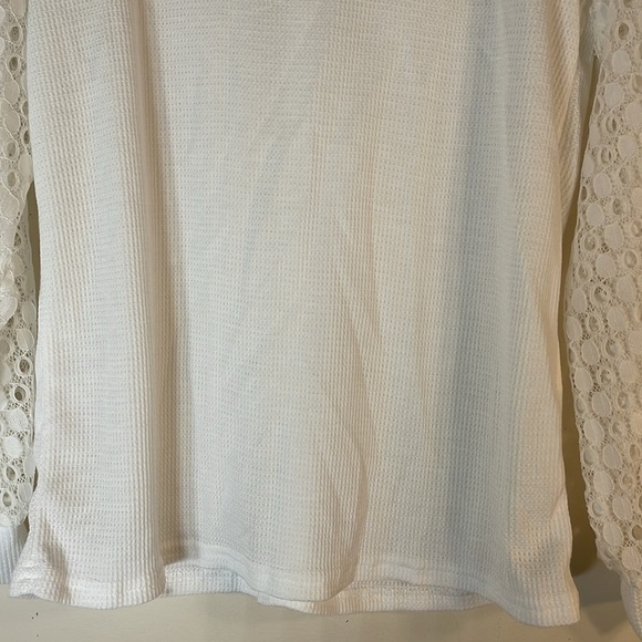NWT. Boho MIHOLL Small Lune Lace Sleeve Top. - Picture 7 of 13